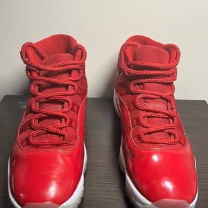 Air Jordan 11 win like 96 - size 9.5